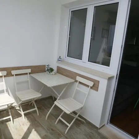 Renci With Sea View Apartment *